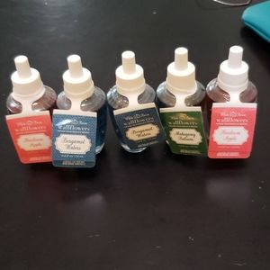 Scented refills for wall plugs